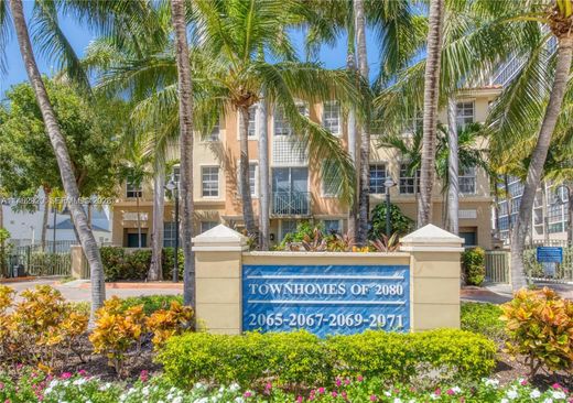 Komplex apartman Hallandale Beach, Broward County