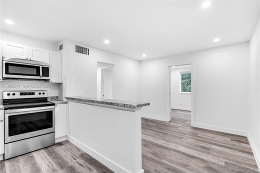 Complexes résidentiels à Miami Shores, Comté de Miami-Dade