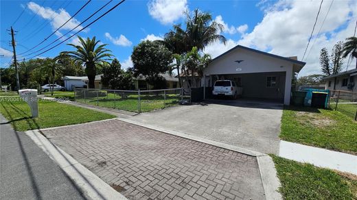 Villa in Dania Beach, Broward County