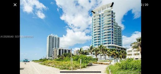 Residential complexes in Miami Beach, Miami-Dade