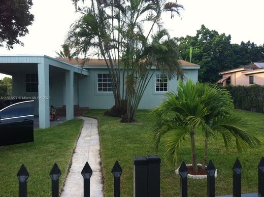 Villa en North Miami, Miami-Dade County