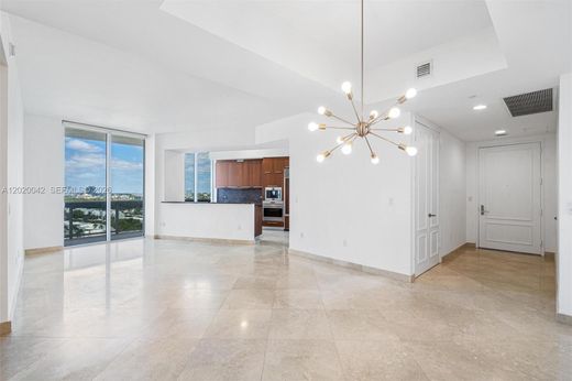 Residential complexes in Sunny Isles Beach, Miami-Dade