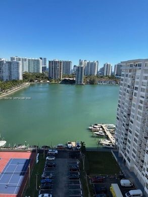 Complesso residenziale a Aventura, Miami-Dade County