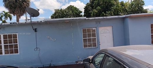 Вилла, Hialeah, Miami-Dade County