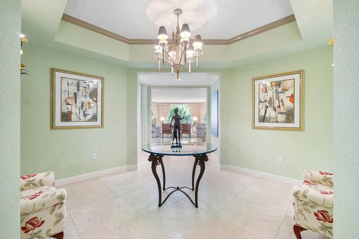 Residential complexes in Boca Raton, Palm Beach