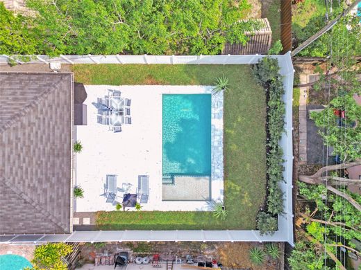 Villa in Oakland Park, Broward County