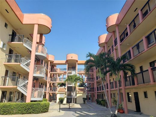 Complexes résidentiels à Hialeah, Comté de Miami-Dade