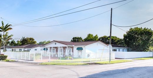 Villa in Miami, Miami-Dade