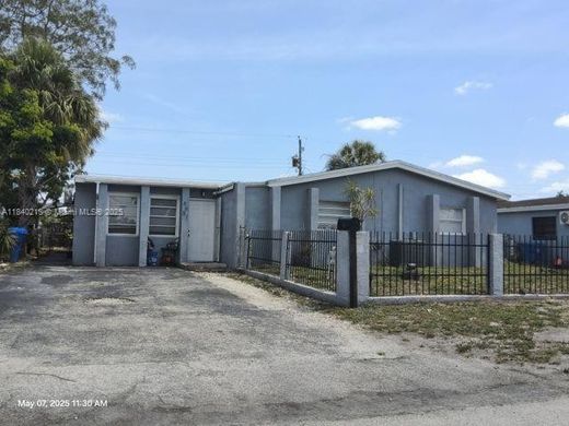 Willa w Hollywood, Broward County