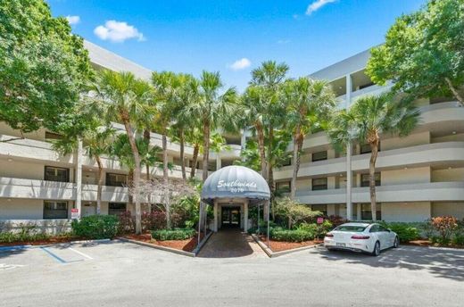 Residential complexes in Delray Beach, Palm Beach