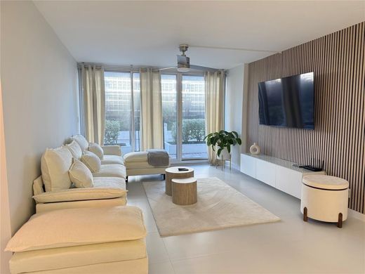 Residential complexes in Pompano Beach, Broward County