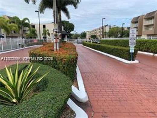 Residential complexes in Miami, Miami-Dade