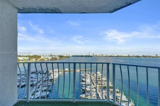 Wohnkomplexe in North Bay Village, Miami-Dade County