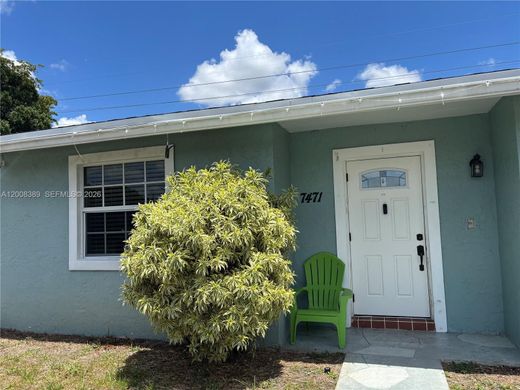 Villa in Margate Estates, Broward County