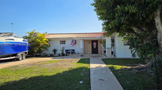 Villa in Miami, Miami-Dade