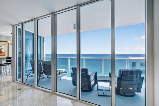 Residential complexes in Pompano Beach, Broward County