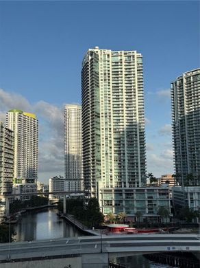 Жилой комплекс, Майами, Miami-Dade County