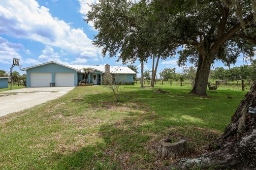 Villa in Okeechobee, Okeechobee County
