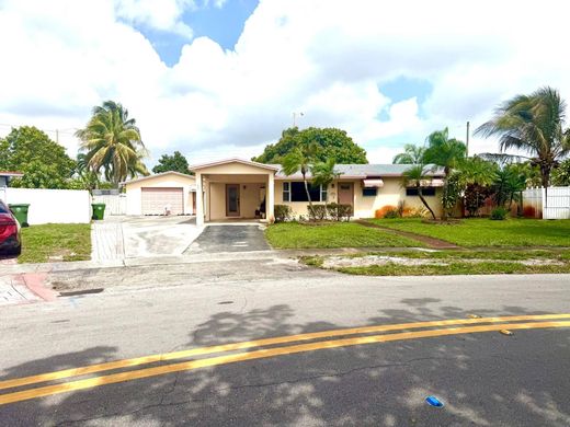 Villa in Pembroke Pines, Broward County