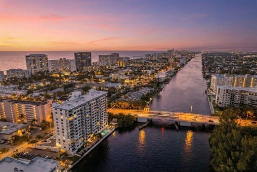 Residential complexes in Pompano Beach, Broward County