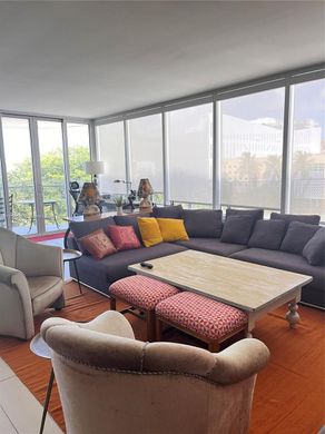 Complesso residenziale a Miami Beach, Miami-Dade County