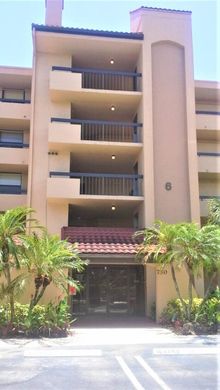 Residential complexes in Delray Beach, Palm Beach