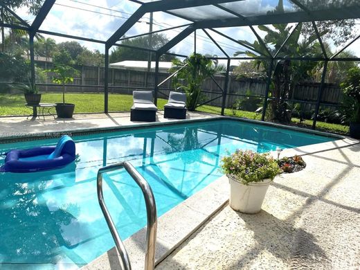 Villa - Hollywood, Broward County