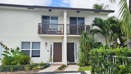 Townhouse in Deerfield Beach, Broward County