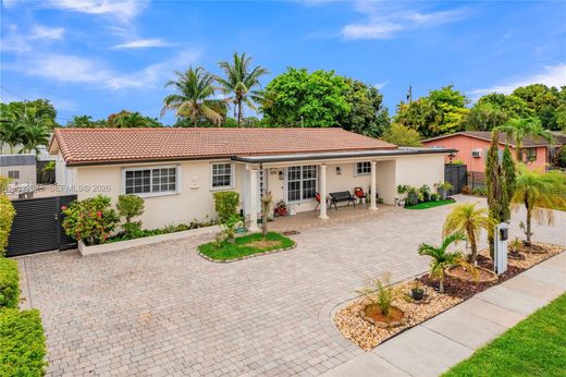 Villa - Hialeah, Miami-Dade County