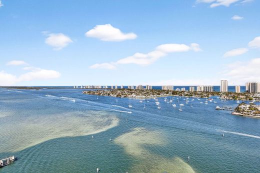 Complexes résidentiels à Riviera Beach, Comté de Palm Beach