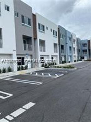 Residential complexes in Miami, Miami-Dade