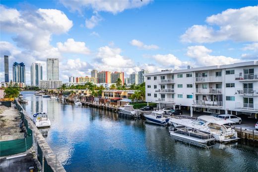 Appartementencomplex in North Miami Beach, Miami-Dade County