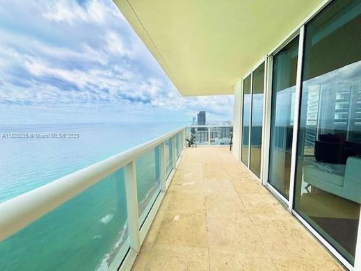 Complesso residenziale a Hallandale Beach, Broward County