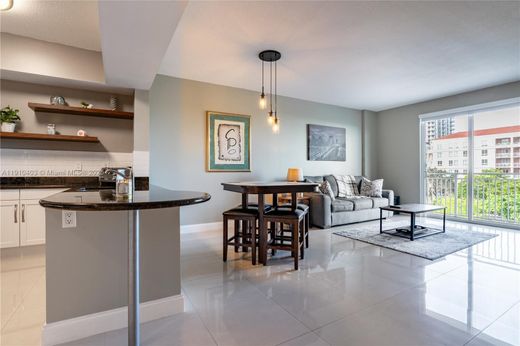 Kamienica w Miami, Miami-Dade County