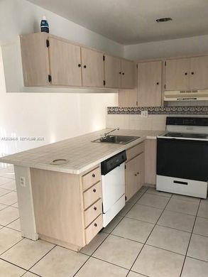 Residential complexes in Miami, Miami-Dade