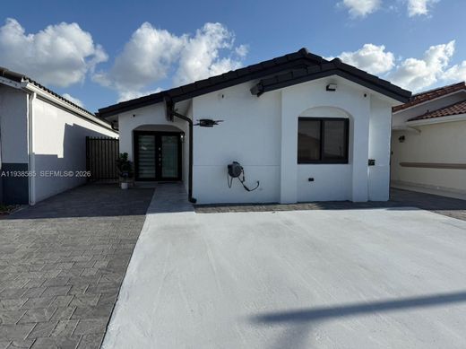 Βίλα σε Hialeah, Miami-Dade County