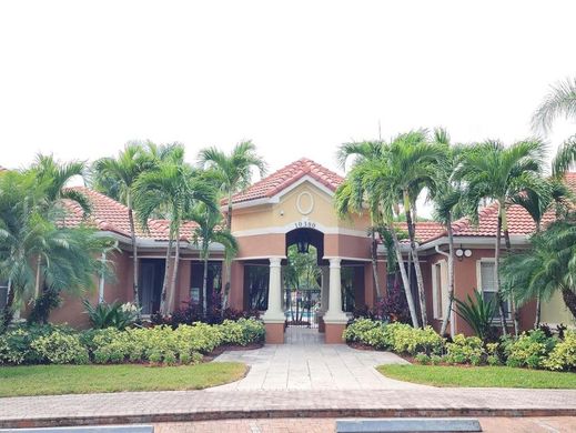 Residential complexes in West Palm Beach, Palm Beach