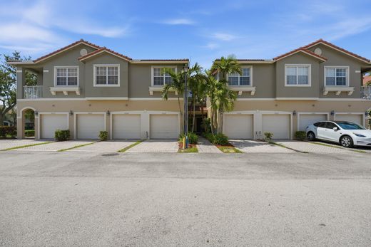 Townhouse in Tamarac, Broward County