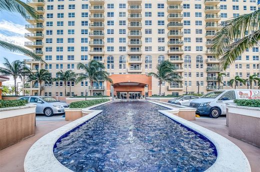 Complesso residenziale a Hallandale Beach, Broward County