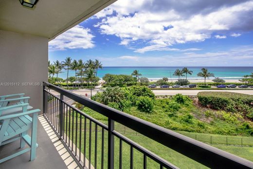 Residential complexes in Jupiter, Palm Beach