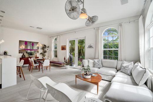Townhouse in Wilton Manors, Broward County