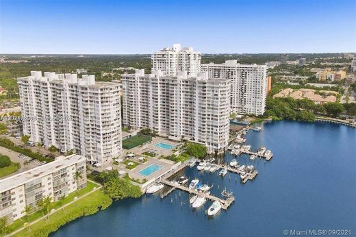 Komplex apartman Aventura, Miami-Dade County