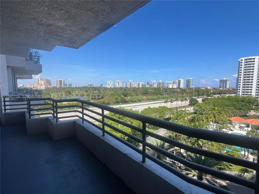 Residential complexes in Aventura, Miami-Dade