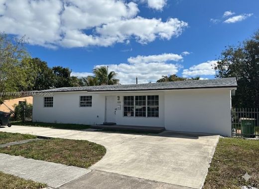Villa in North Miami, Miami-Dade