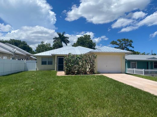Villa - Palm City, Martin County