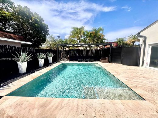 Villa - Miami, Miami-Dade County