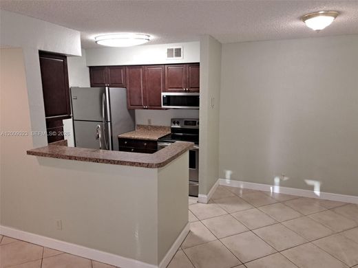 Residential complexes in Davie, Broward County