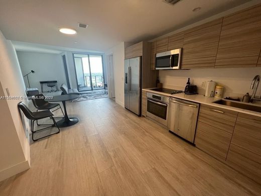 Komplex apartman Miami, Miami-Dade County