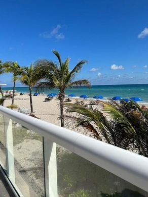 Kamienica w Hallandale Beach, Broward County