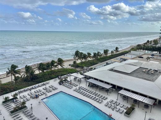 公寓楼  Hallandale Beach, Broward County